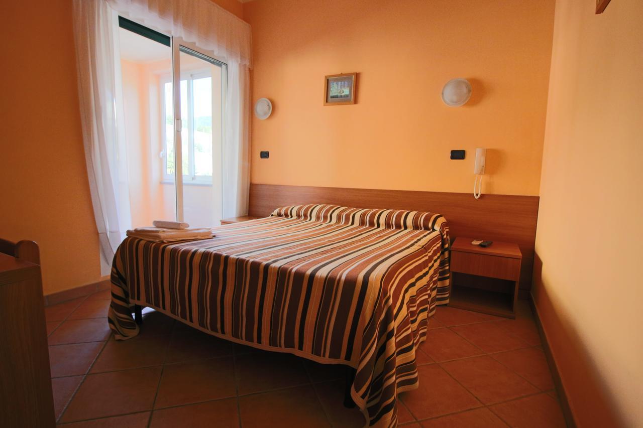 Hotel Residence Mirafiori Loano Kültér fotó