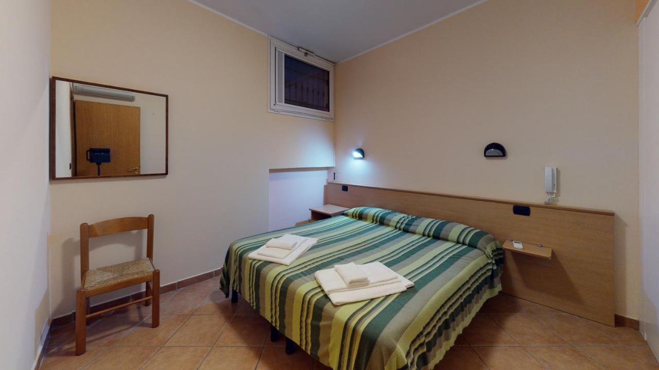 Hotel Residence Mirafiori Loano Kültér fotó