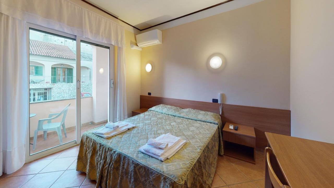 Hotel Residence Mirafiori Loano Kültér fotó