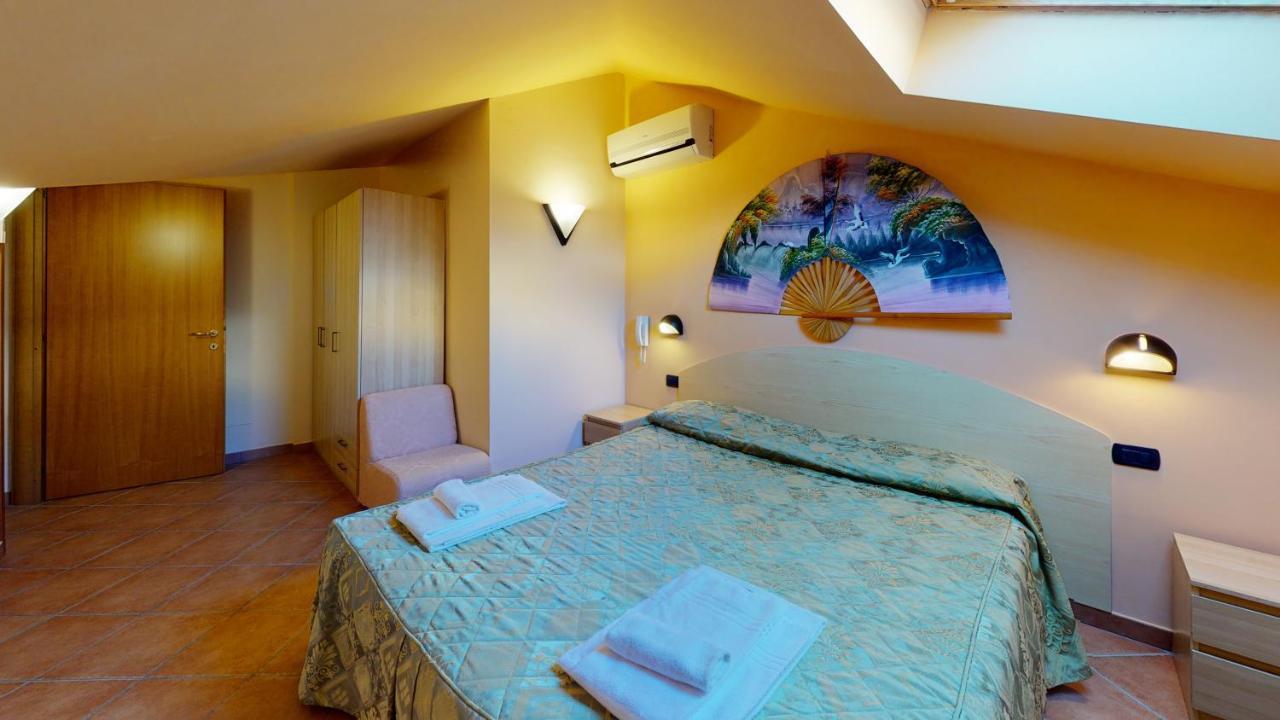 Hotel Residence Mirafiori Loano Kültér fotó