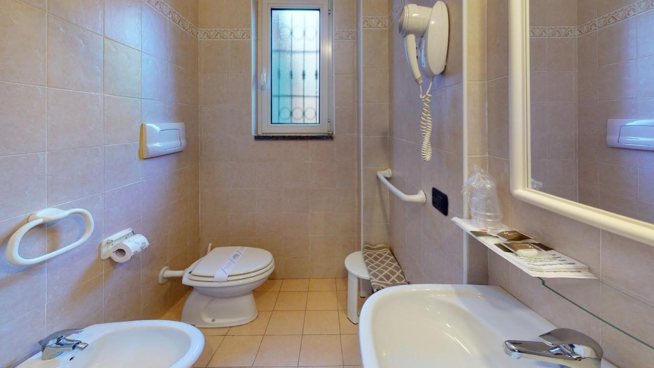 Hotel Residence Mirafiori Loano Kültér fotó